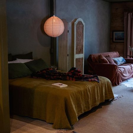 The Quarters Hotel Strahan Ngoại thất bức ảnh